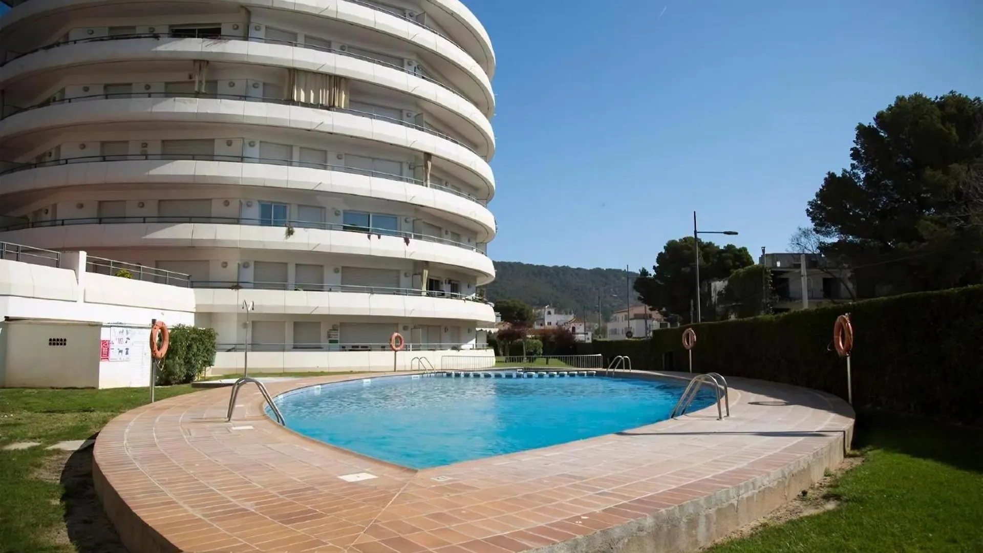 Strandnahe Wohnung In L Estartit Mit Pool L'Estartit